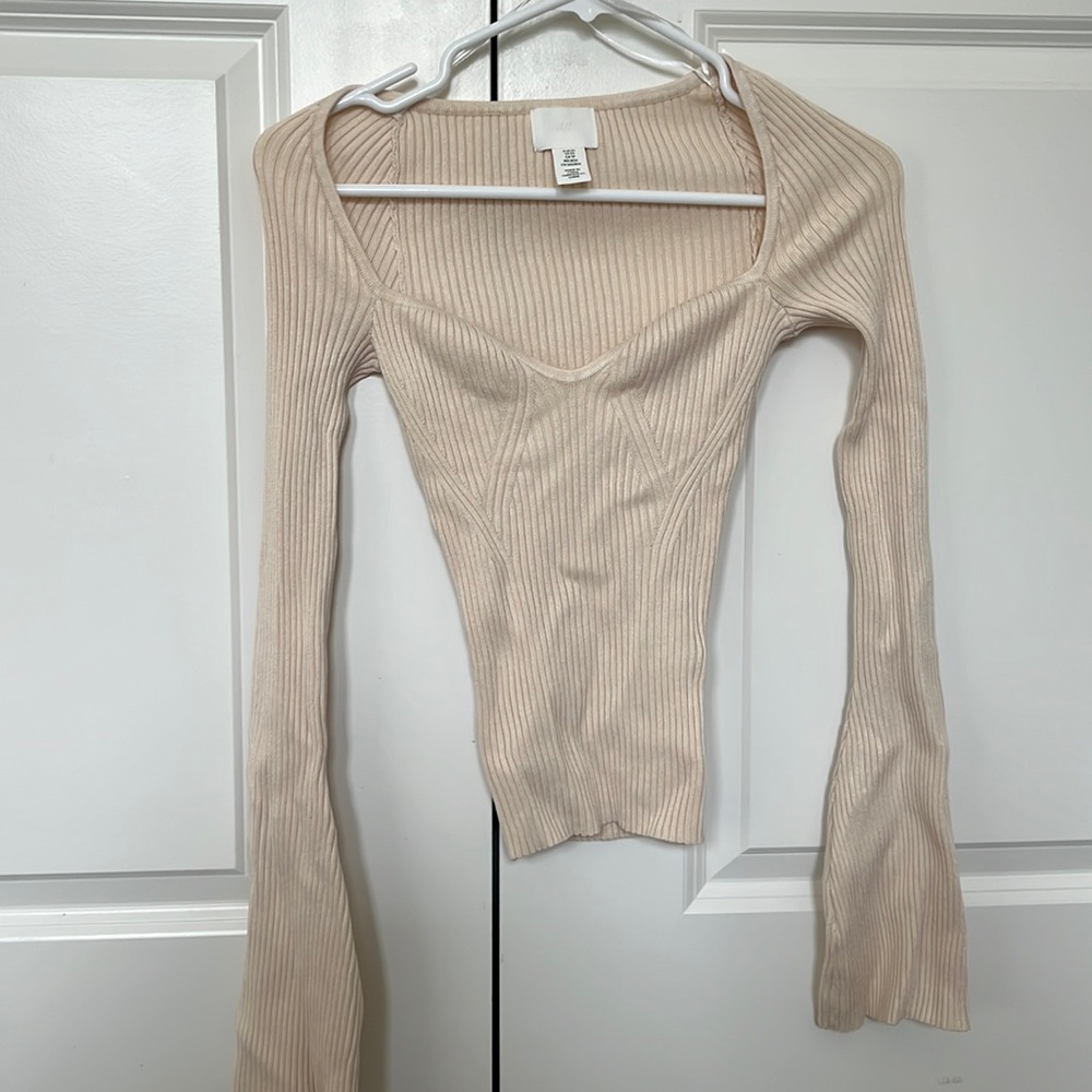 H&M bell sleeve sweater